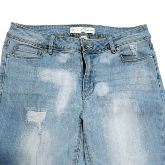 C est 1946 Denim Women’s 10 Contemporary Straight Jeans Light Wash Destroyed - Picture 2 of 5